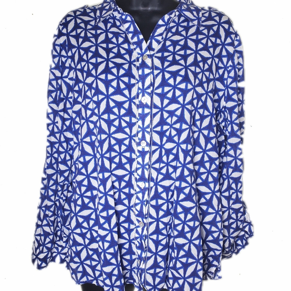 Chicos Geometric Blue and white Blouse Size 2